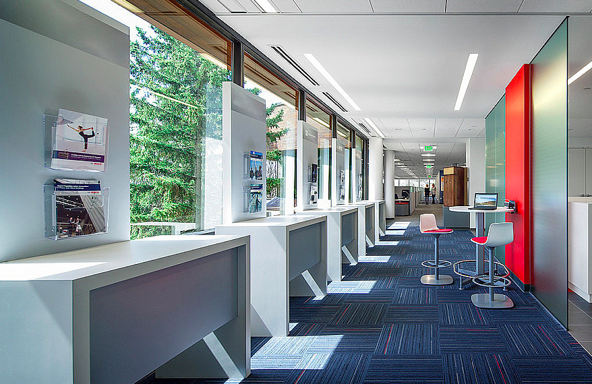 時(shí)尚現(xiàn)代風(fēng)辦公室裝修效果圖