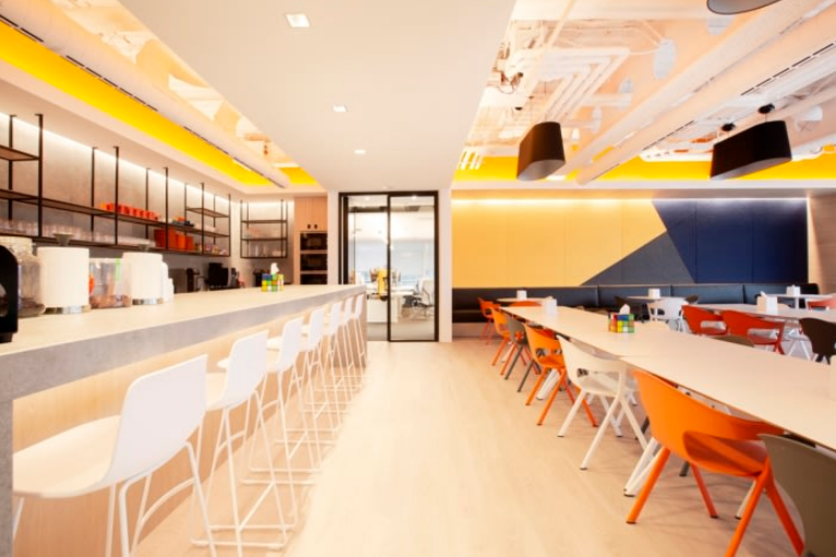 長(zhǎng)寧區(qū)外資企業(yè)辦公室裝修效果圖